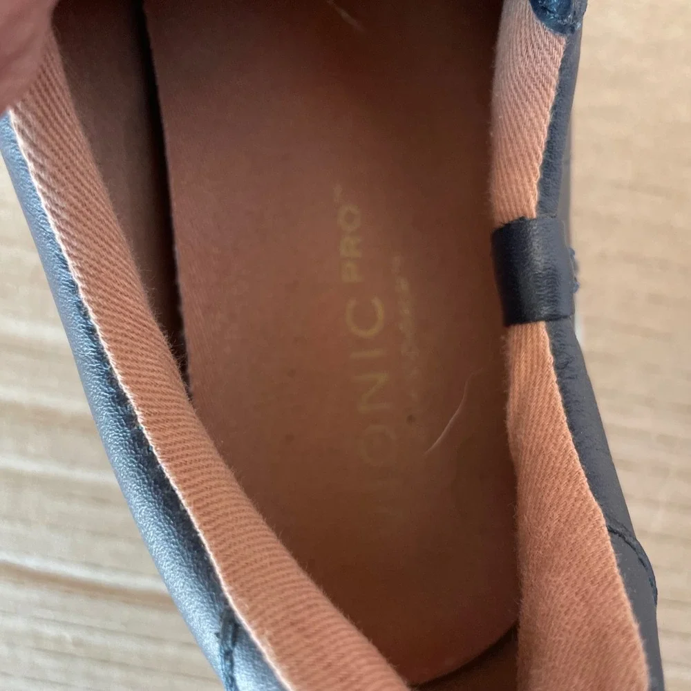 Vionic Pro Shoes Womens 10 Navy Blue Leather Mable Athletic Casual Comfort